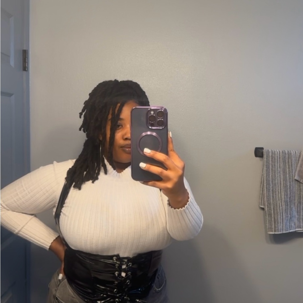 Meet your Posher, Noel